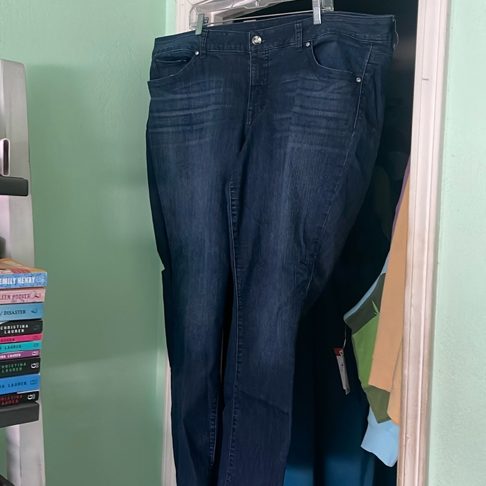 Torrid stretchy jeans with jewel details